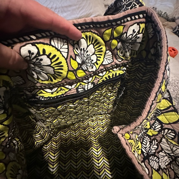 Vera Bradley Citron Bags - Picture 5 of 6